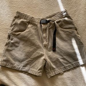 Vintage 90’s Gramicci women’s shorts in great condition. Size Large.